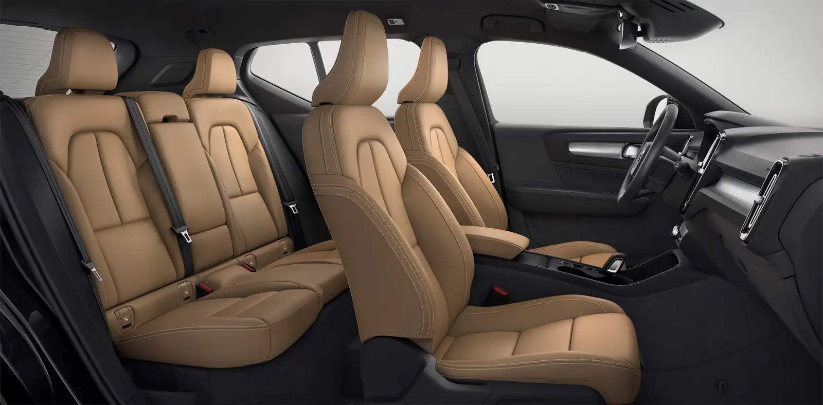 2021 Volvo XC40 T4 Momentum - view 5
