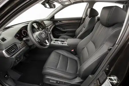2021 Honda Accord 2L Turbo Sport - Image 5