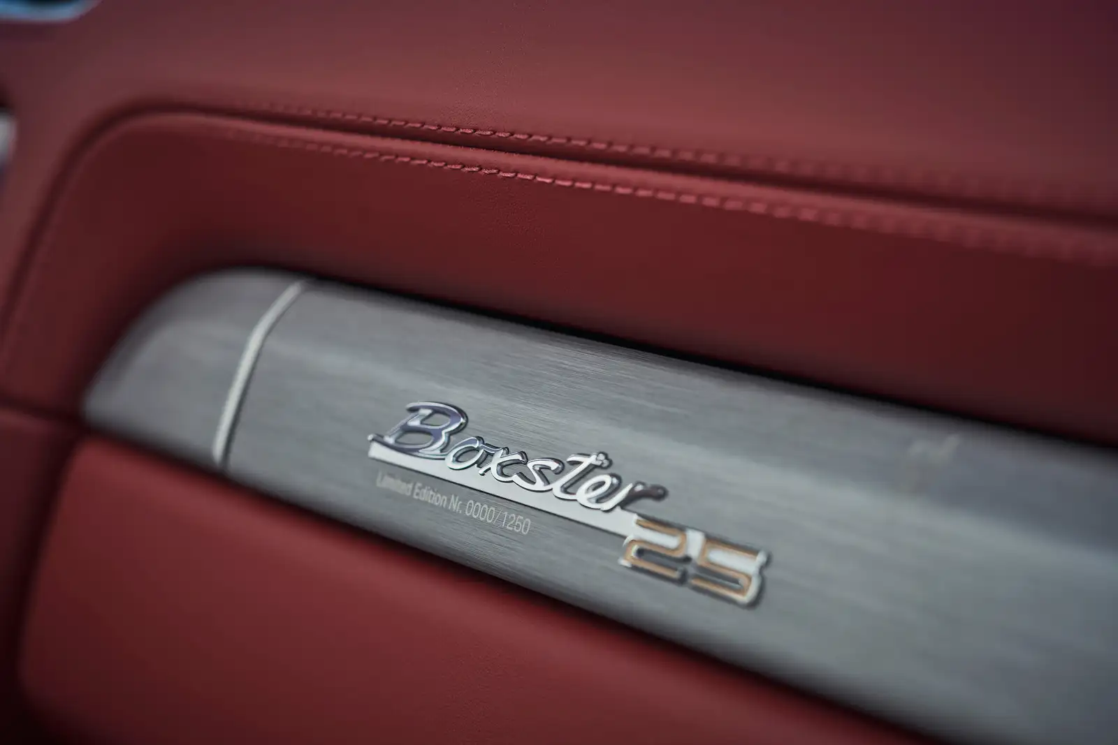 2022 Porsche 718 Boxster 25 Years Base Trim - Manual - view 7