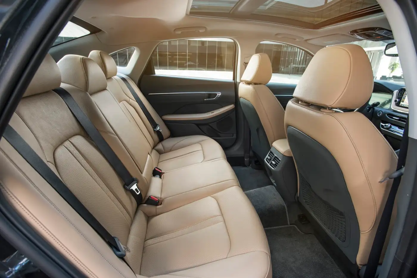 2021 Hyundai Sonata Comfort - view 4