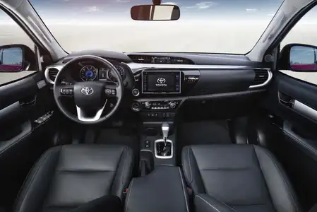 Toyota Hilux - Image 4