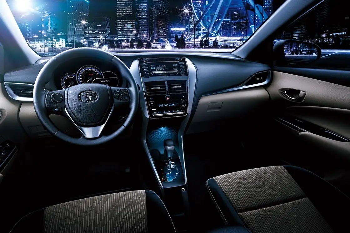 Lease 2021 Toyota Yaris Hatchback 1.3L – Moonstone White