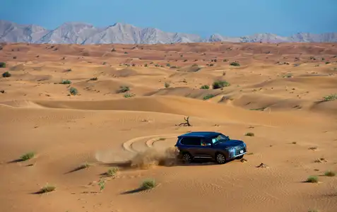 2021 Lexus LX 570 Signature Upgraded Options - Image 3