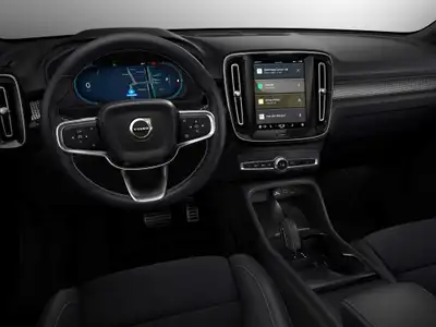 2022 Volvo XC40 Recharge P8 AWD - Image 4
