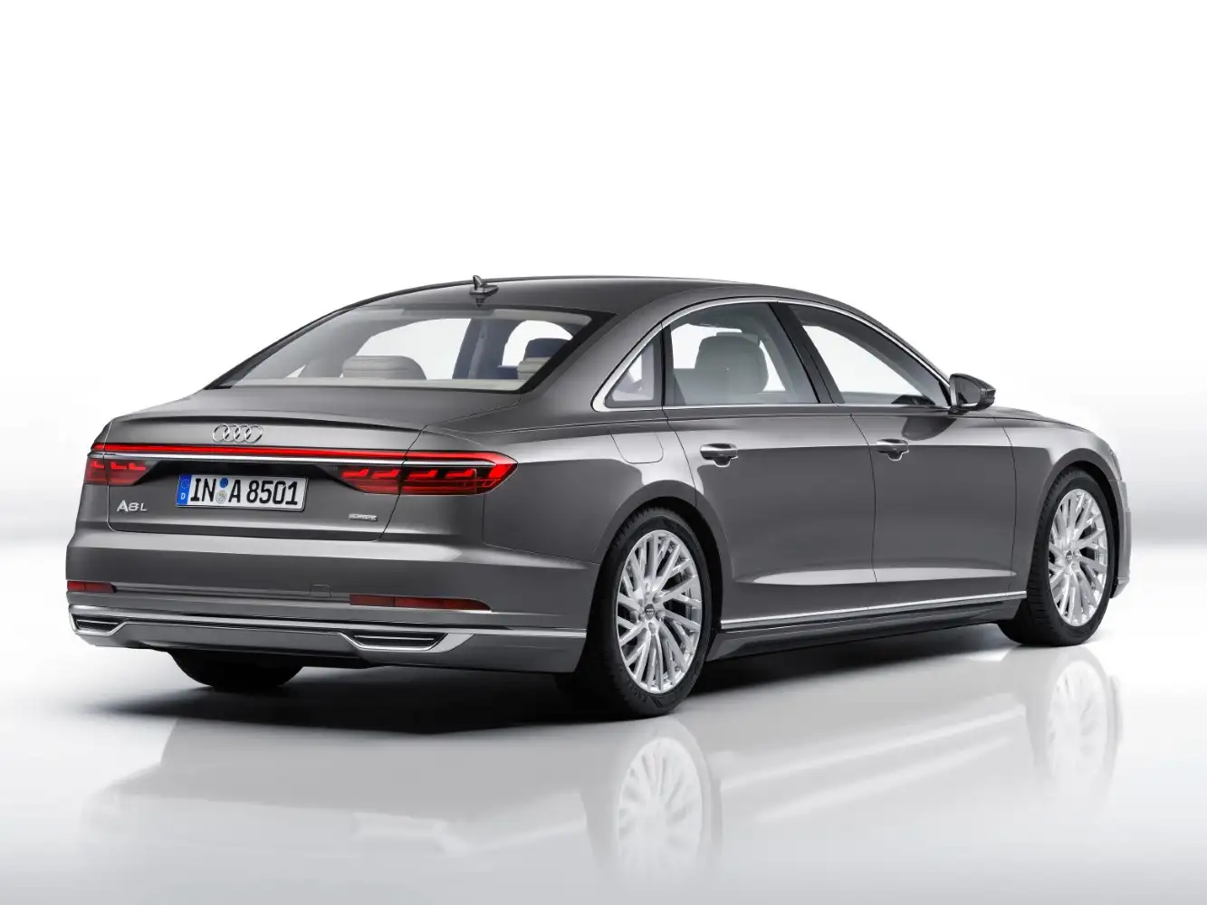 Audi A8L