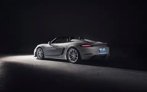 Porsche 718 Base Trim - Manual - Image 2