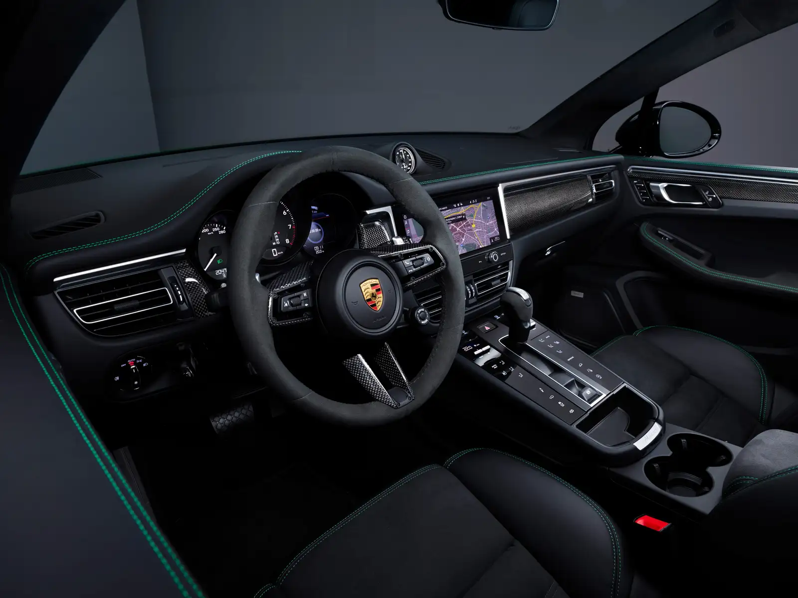 2022 Porsche Macan GTS Base Trim - view 5
