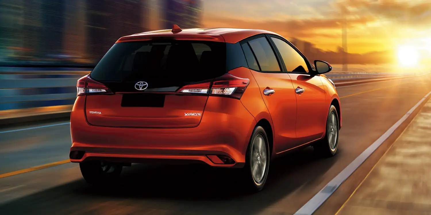 Lease 2021 Toyota Yaris Hatchback 1.3L – Moonstone White