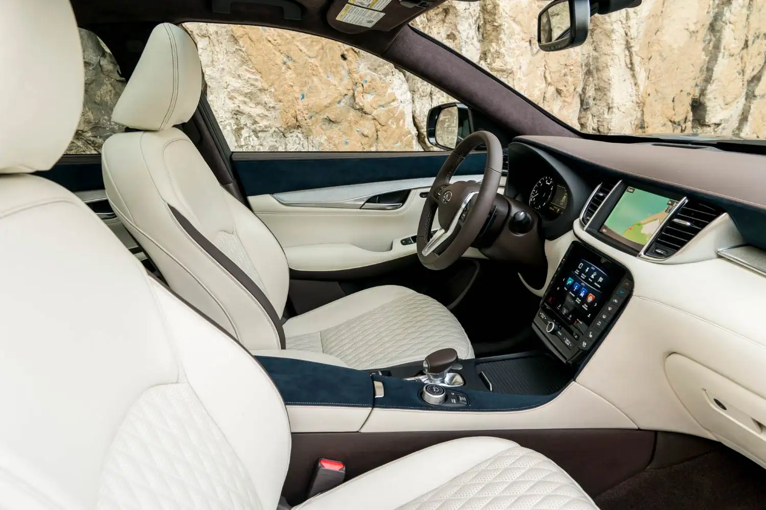 2021 Infiniti QX50 Luxe FWD - view 6