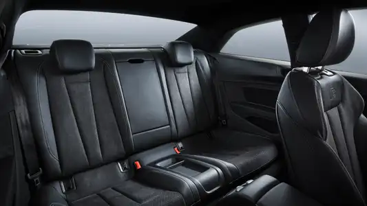 2021 Audi A5 Coupe 40 TFSI 2.0L S Line - Image 5