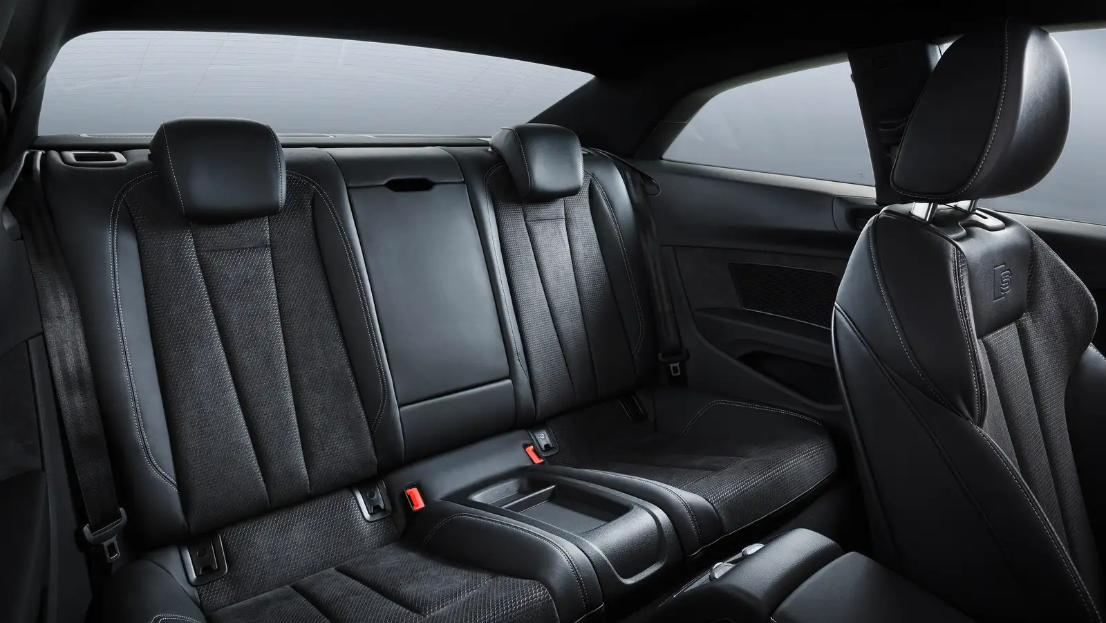 2021 Audi A5 Coupe 40 TFSI 2.0L S Line - view 5