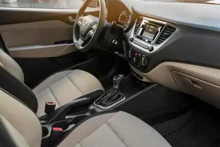 2021 Hyundai Accent GL 1.4L - Image 4