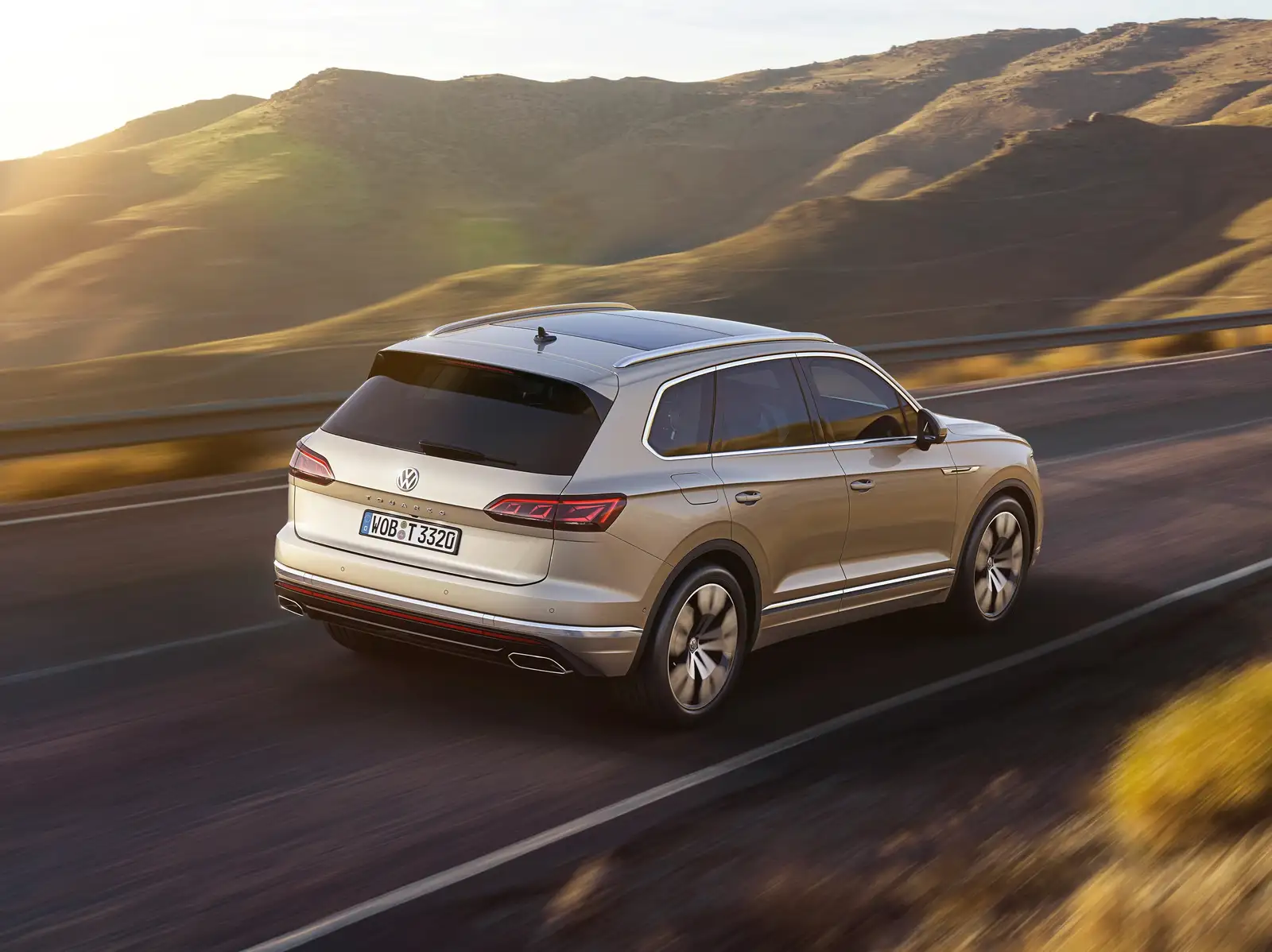 Buy New 2021 Volkswagen Touareg 3.0L TFSI Atmosphere CL – Red PM