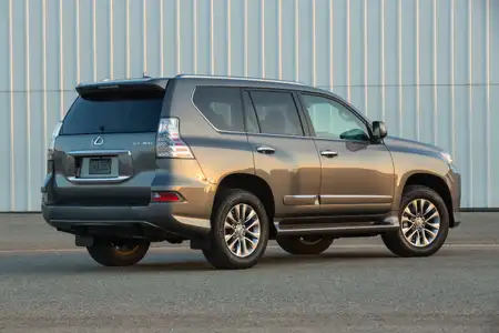 2022 Lexus GX 460 Premier - Image 2