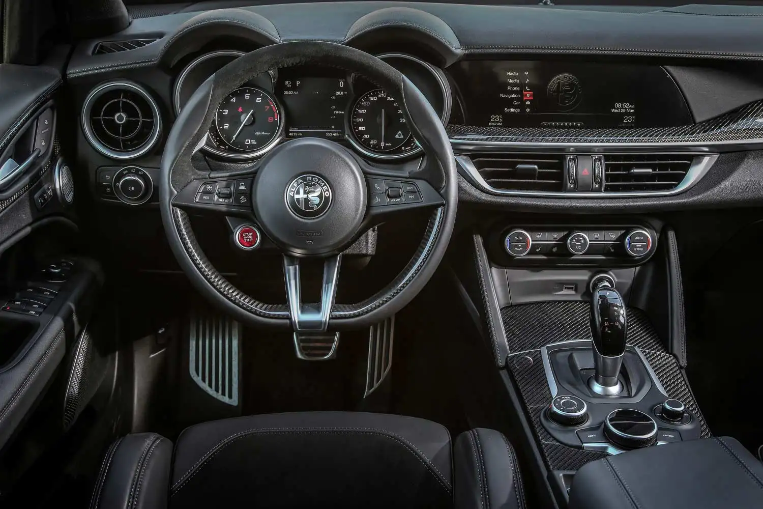 2018 Alfa Romeo Stelvio Quadrifoglio - view 6