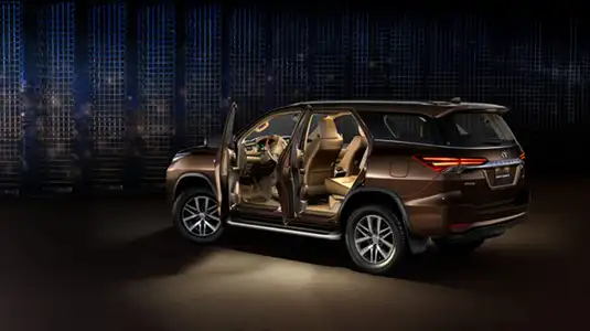 Toyota Fortuner - Image 4