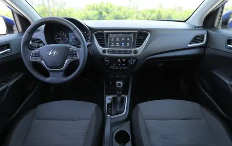 2021 Hyundai Accent GL 1.4L - Image 5