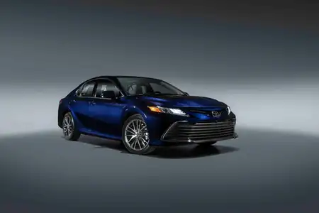 2022 Toyota Camry 2.5L S - Image 1