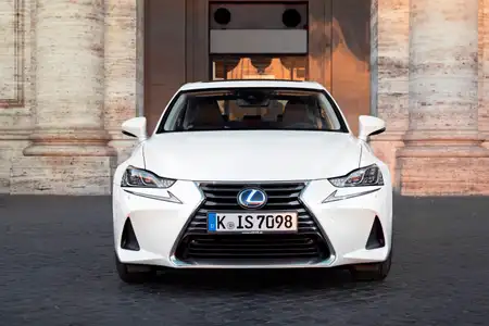 2022 Lexus IS 300 Premier - Image 4