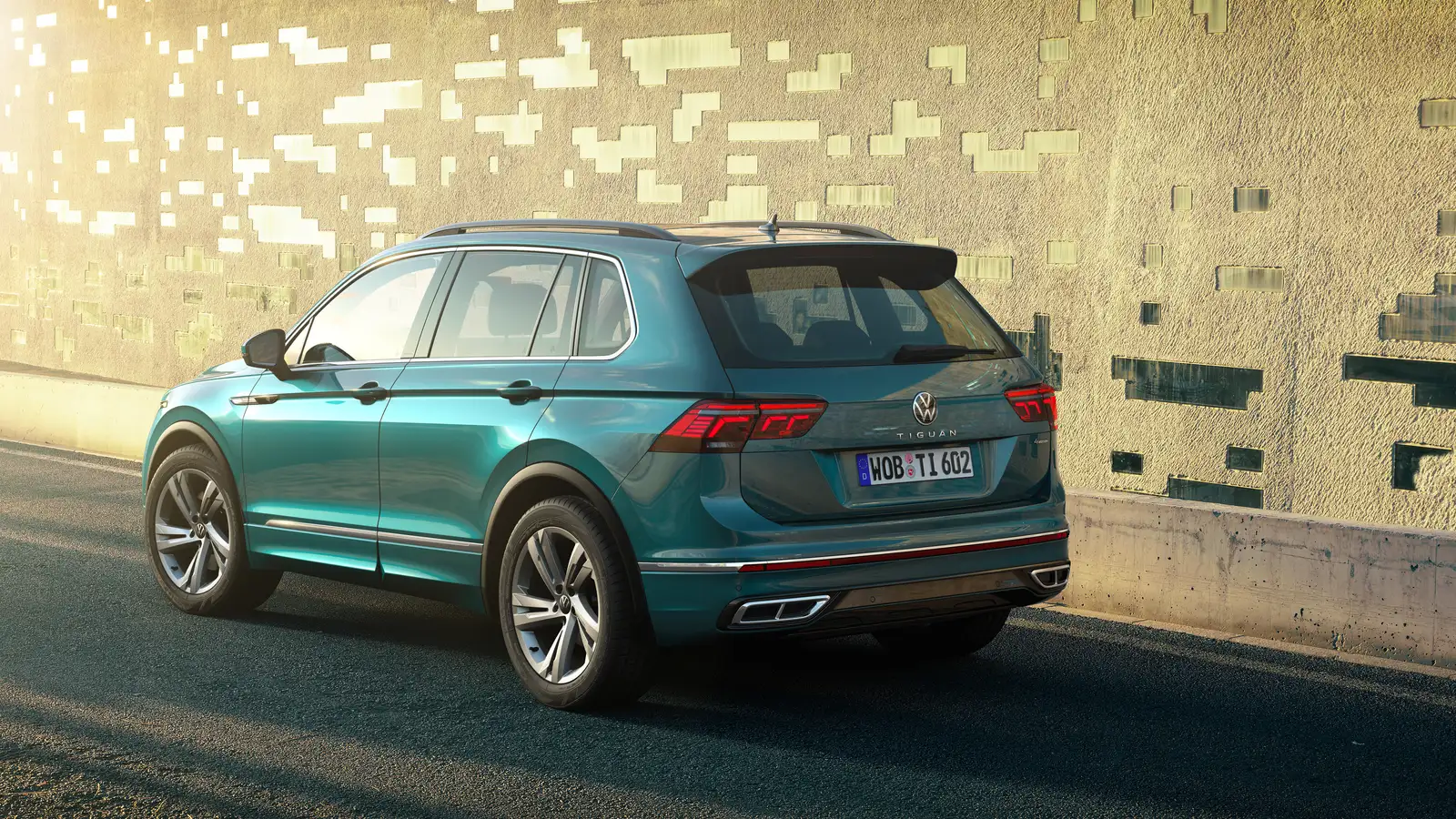 Buy New 2021 Volkswagen Tiguan 1.4L TSI Life Plus – Midnight Blue Metallic