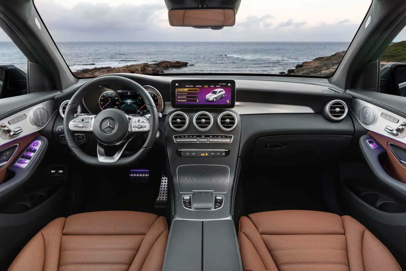 2019 Mercedes-Benz GLC 200 4MATIC - view 4