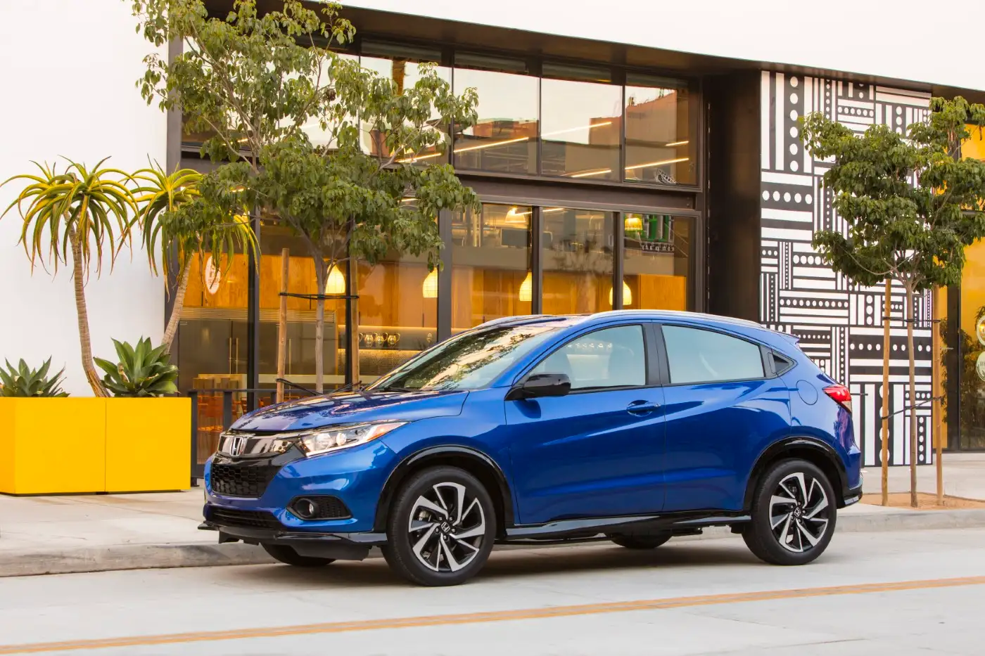 2019 Honda HR-V DX - view 2