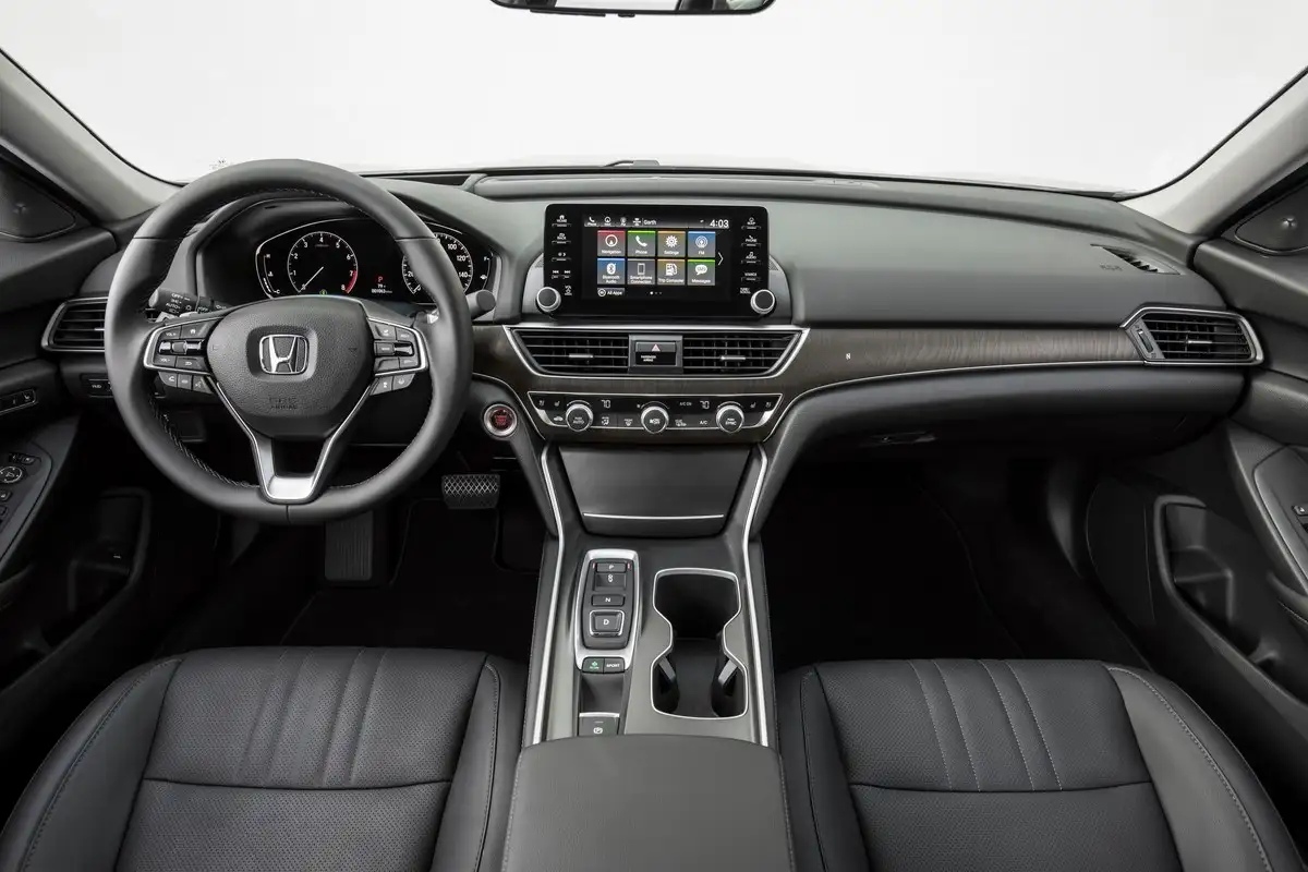 2021 Honda Accord 2L Turbo Sport - view 4