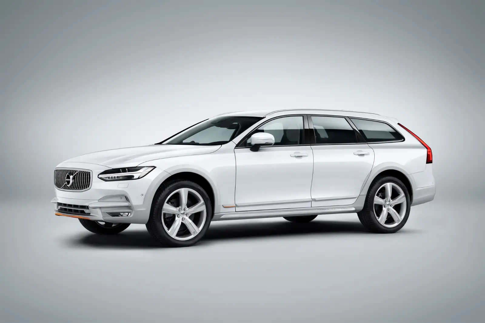 Volvo V90 Cross Country