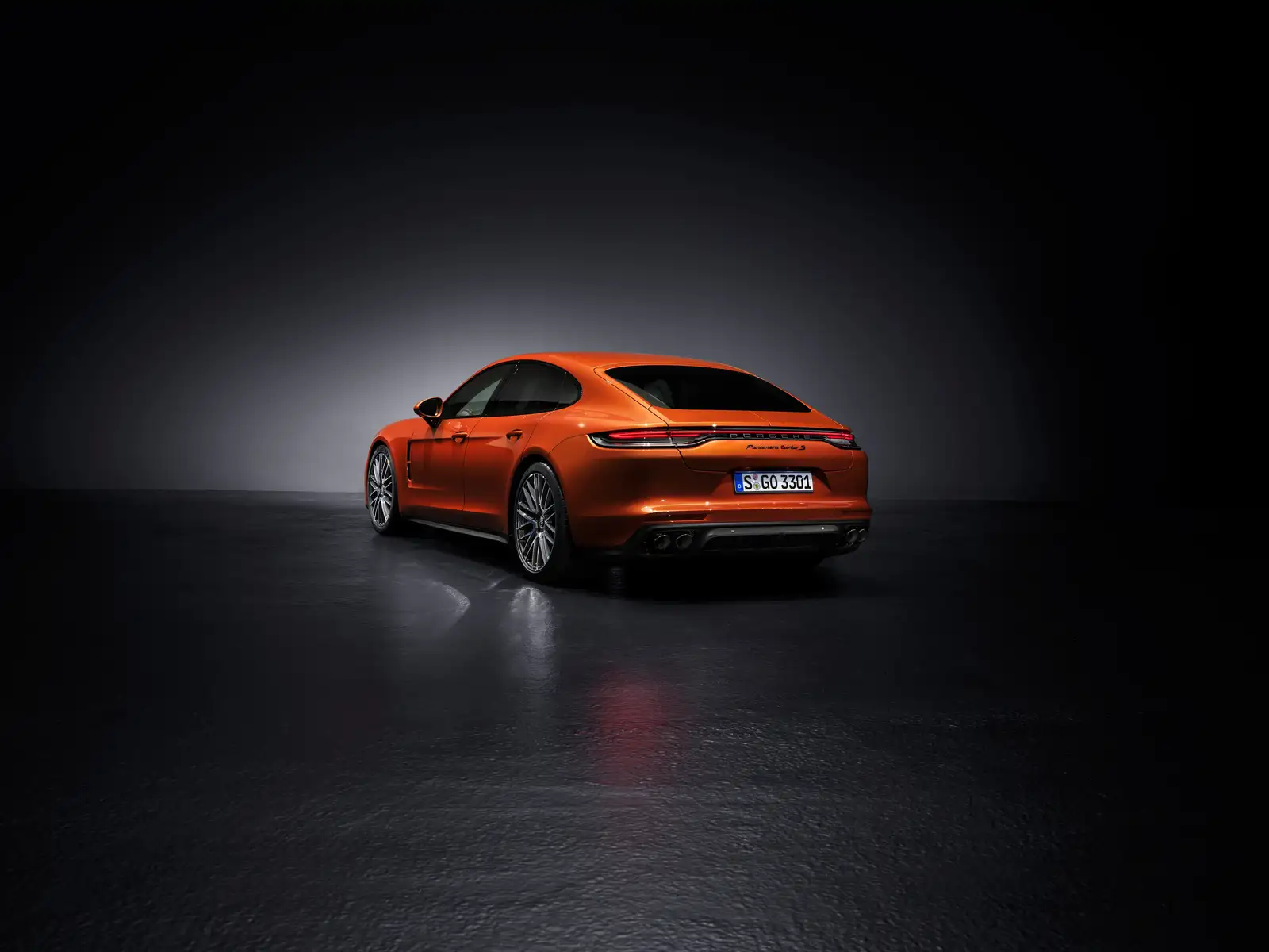 2022 Porsche Panamera Turbo S Base Trim - view 2