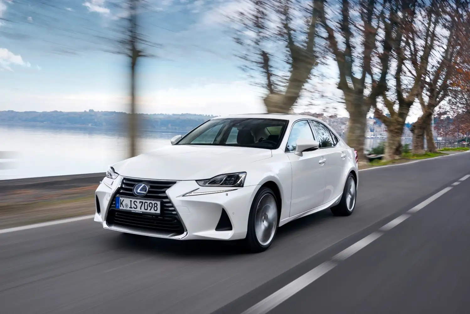 Lexus IS