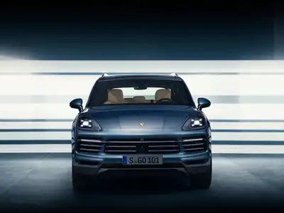 Porsche Cayenne SUV Base Trim - Image 5