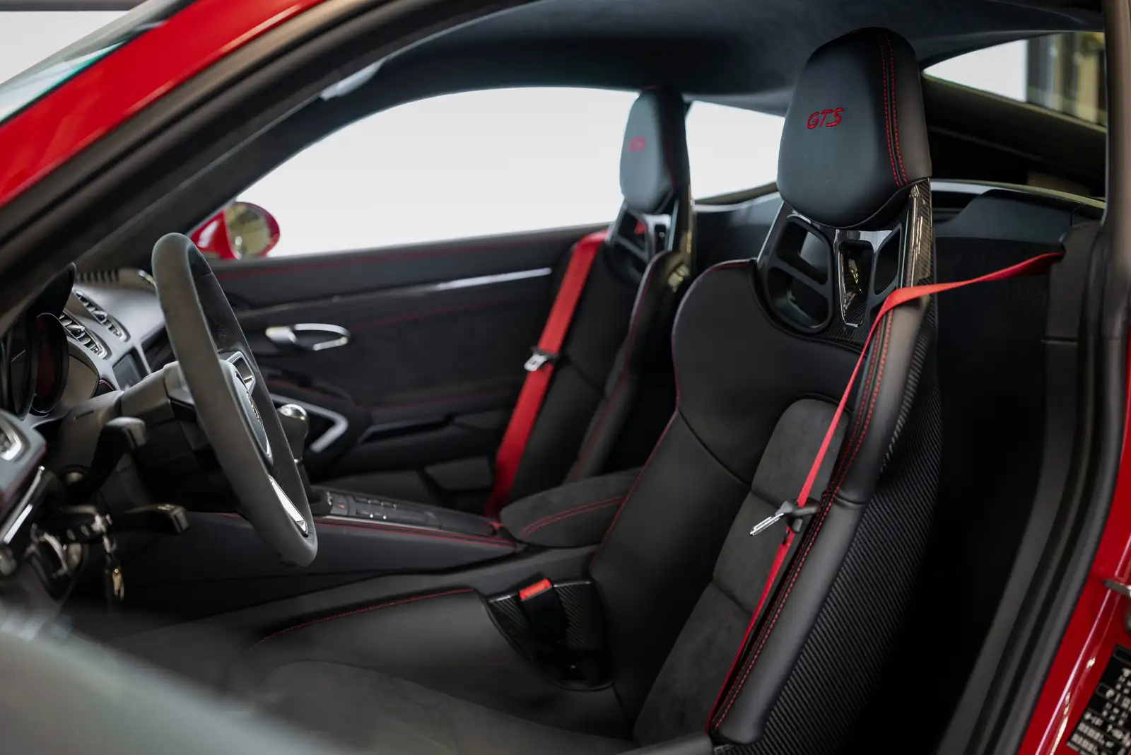 2022 Porsche 718 Cayman GTS 4.0 Base Trim - Manual - view 5