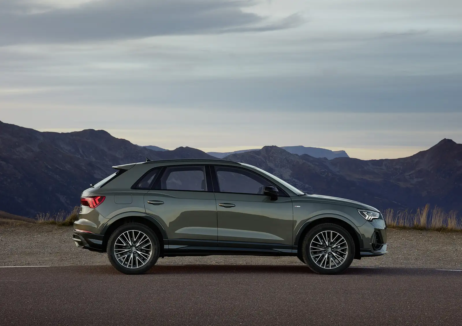 2021 Audi Q3 35 TFSI advanced S tronic 1.4L - view 3