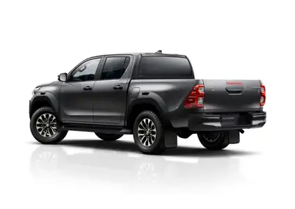 2022 Toyota Hilux Double Cab - GL 4WD - Image 3