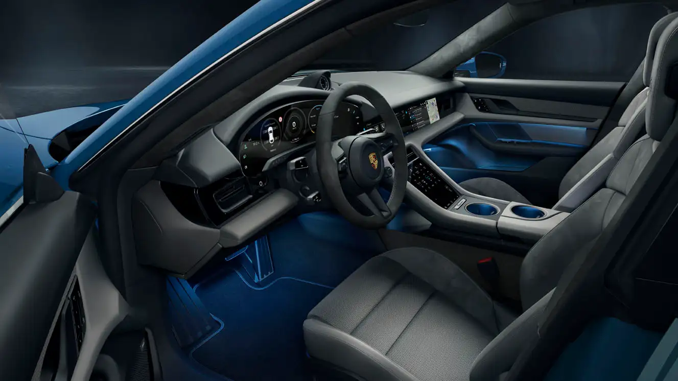 2022 Porsche Taycan Turbo Cross Turismo Base Trim - view 4