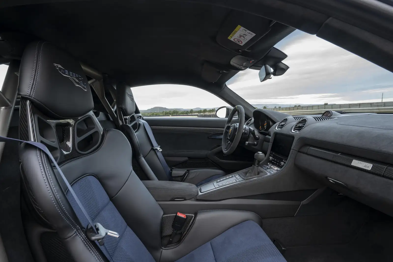 2022 Porsche 718 Cayman GT4 RS Base Trim - PDK - view 7