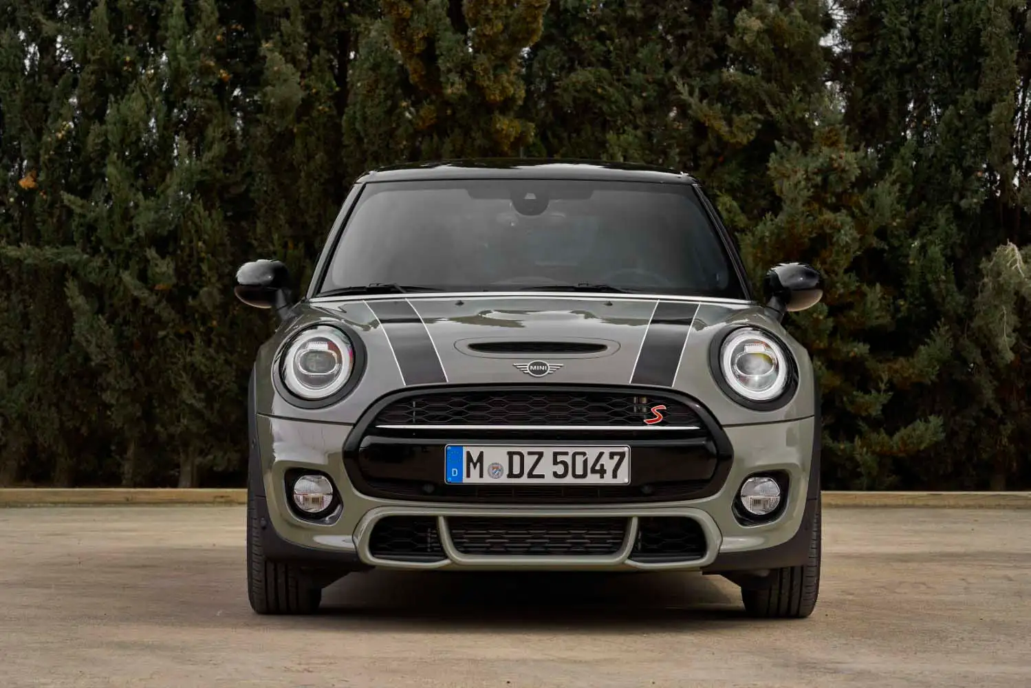 2022 MINI 5 Door Hatch Cooper S - view 5