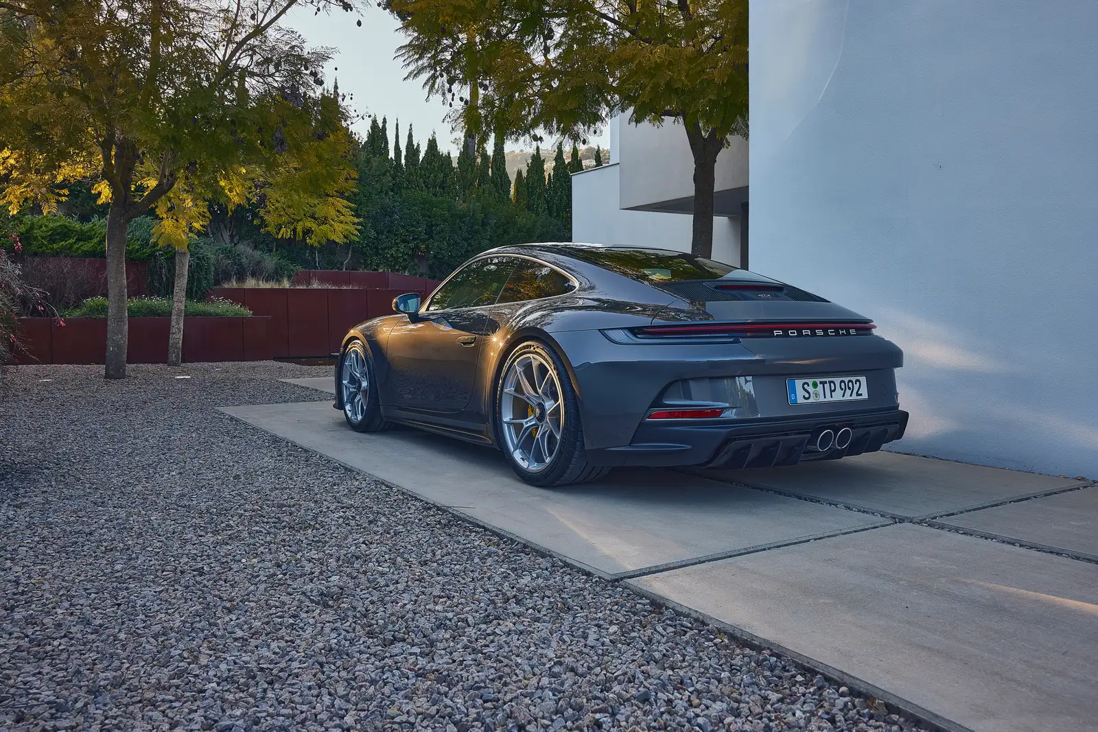 2022 Porsche 911 GT3 with Touring Package Base Trim - view 2