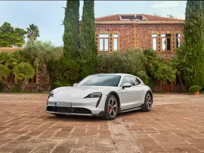 2022 Porsche Taycan 4 Cross Turismo Base Trim - Image 1