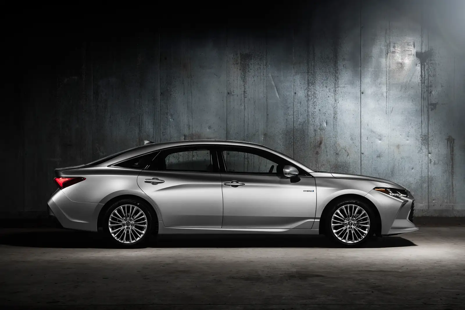 Buy New 2022 Toyota Avalon Limited – Grand Blue
