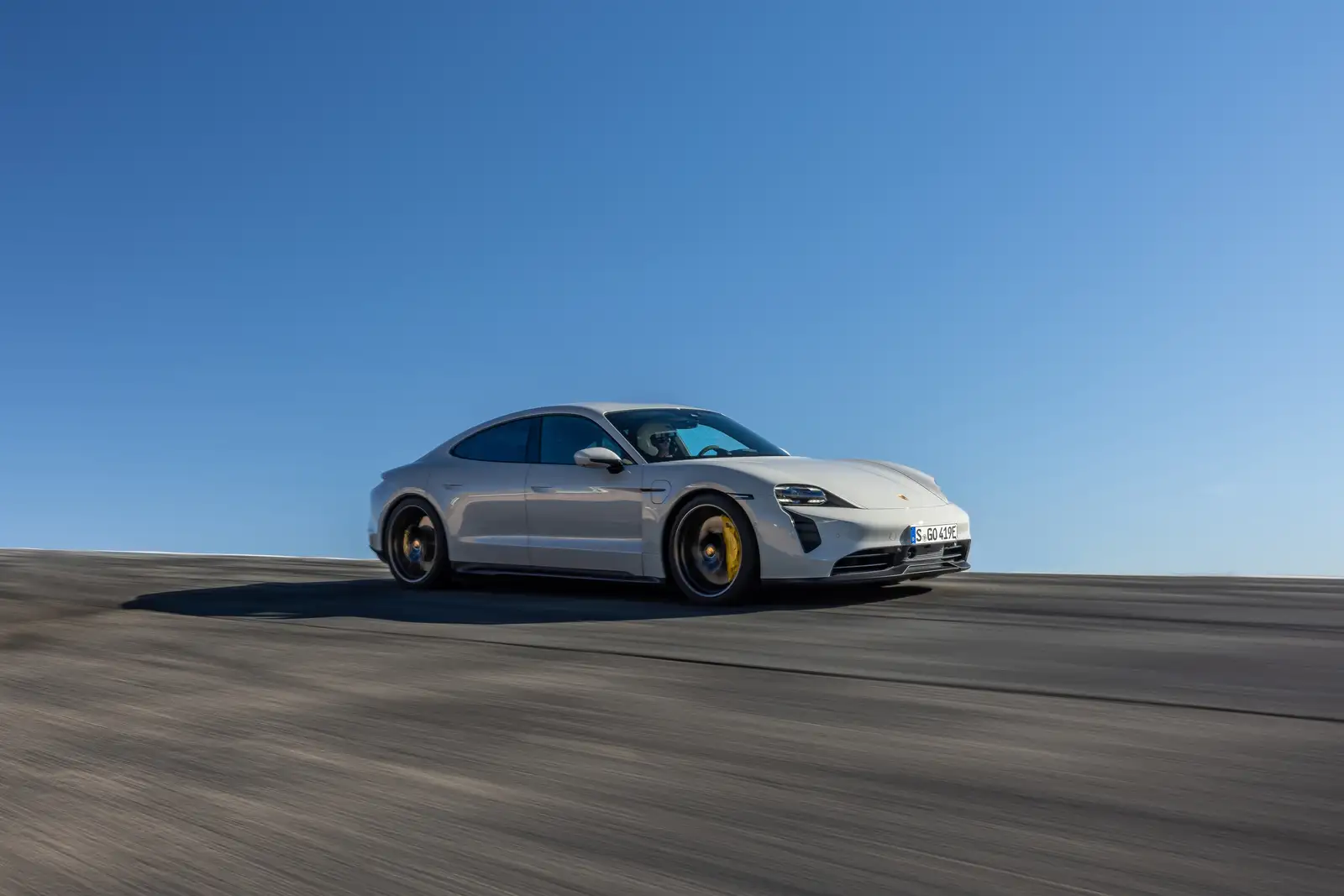 2022 Porsche Taycan GTS Base Trim - view 3