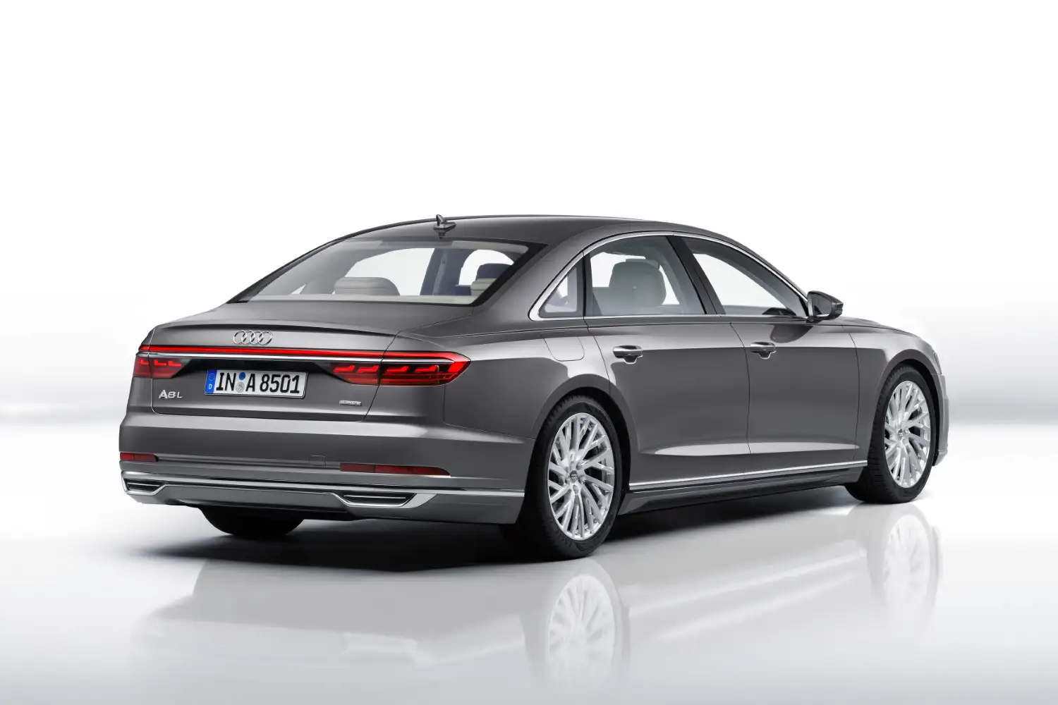 2021 Audi A8L 55 TFSI quattro 3.0L Style Package - view 3