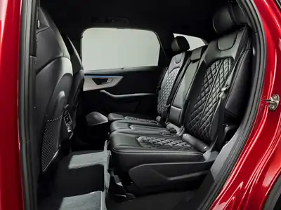 Audi Q7 55 TFSI quattro 3.0L S Line - Image 5