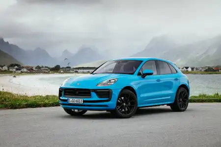 2022 Porsche Macan Base Model Base Trim - Image 1