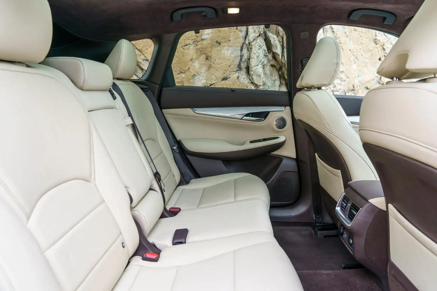 2021 Infiniti QX50 Luxe FWD - view 7