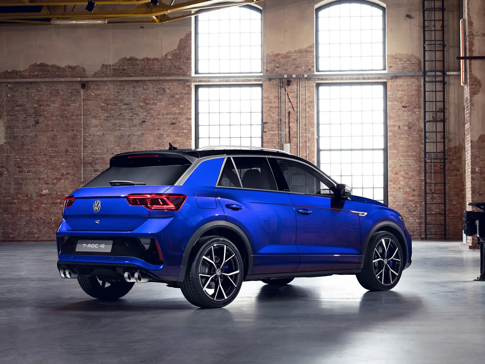 Buy New 2022 Volkswagen T-Roc 1.4L TSI R-line – Pearl White