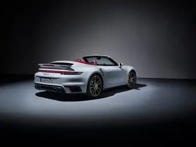 Porsche 911 Base Trim - Image 2