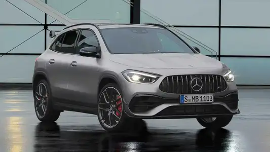 Mercedes-AMG GLA 4MATIC - Image 2