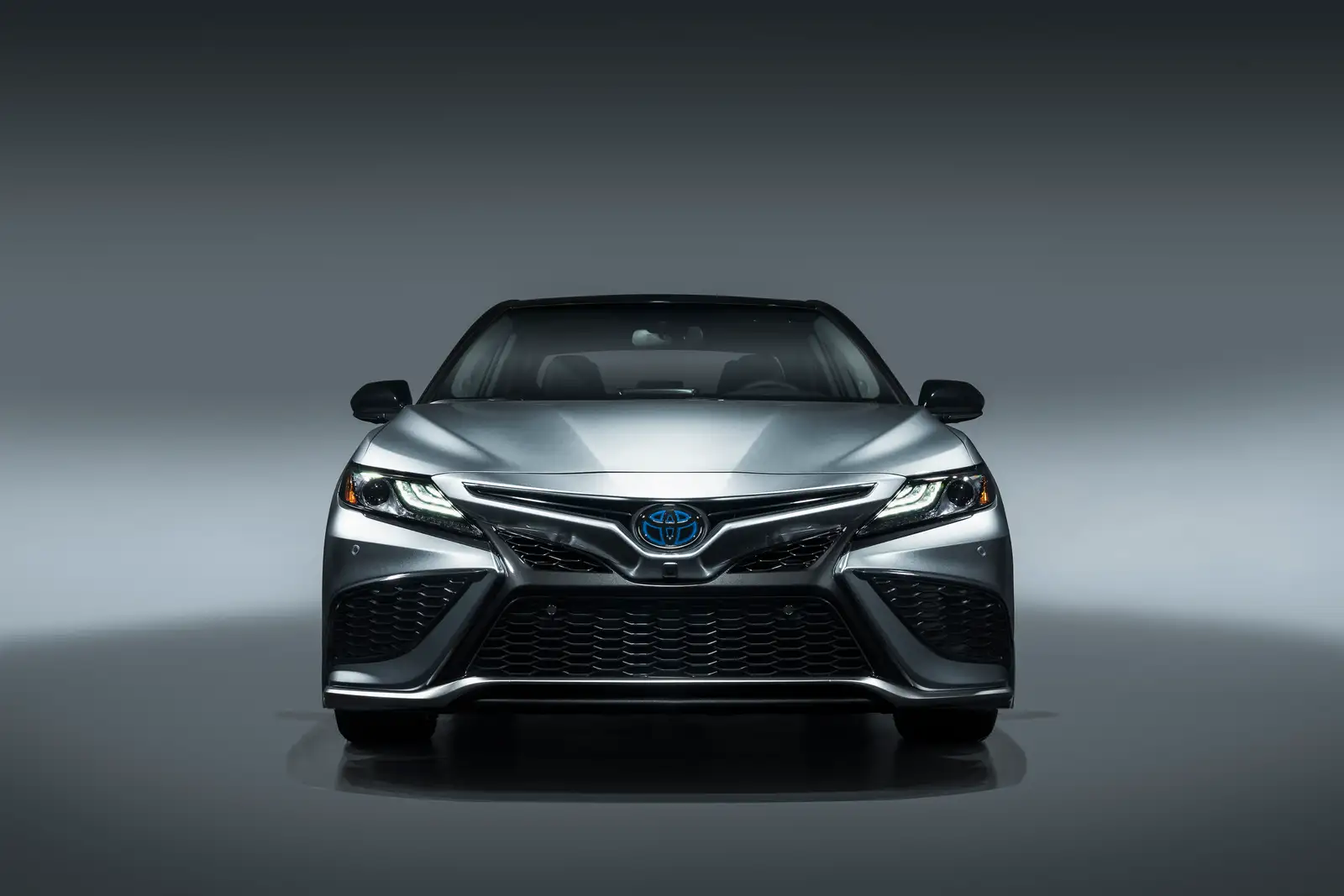 Buy New 2022 Toyota Camry 2.5L SE – Mocha Almond