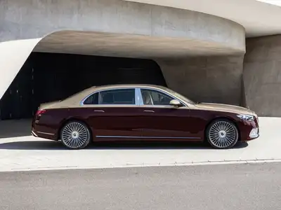 2022 Mercedes-Maybach S-Class Sedan S 680 4MATIC - Image 3